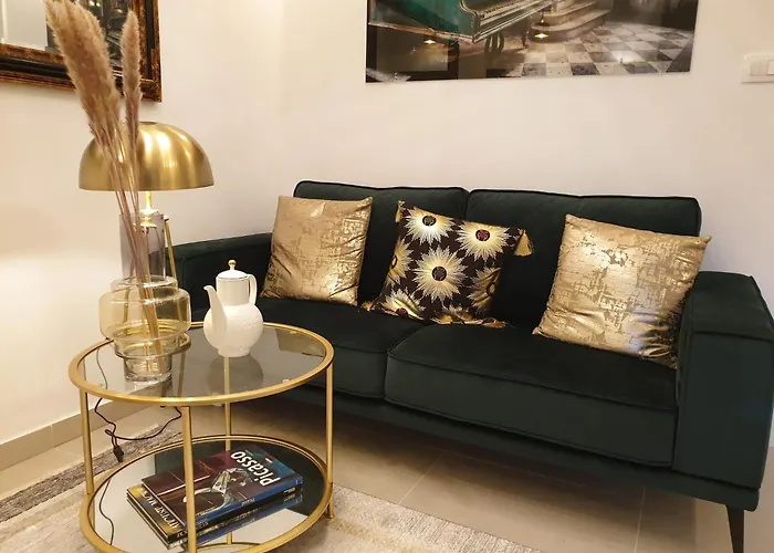 Old Town Oasis Split